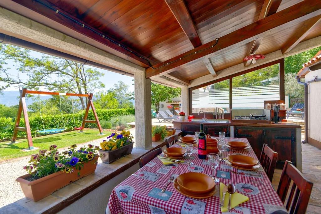 Piccola Casa - A Little Paradise Kršan Exteriér fotografie